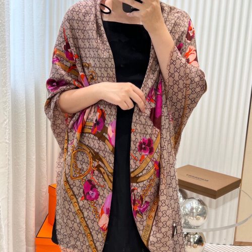 GG scarf