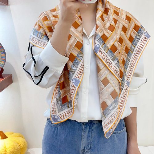 LL scarf