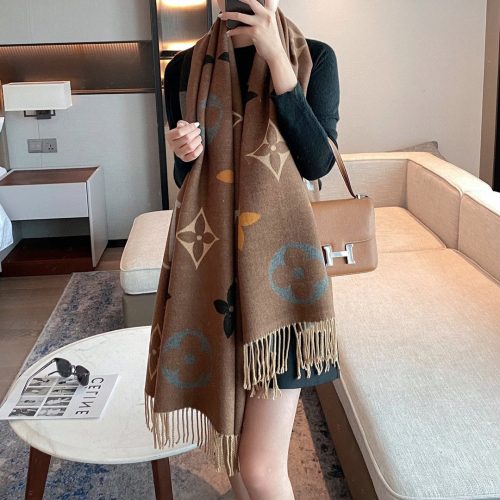 LL scarf