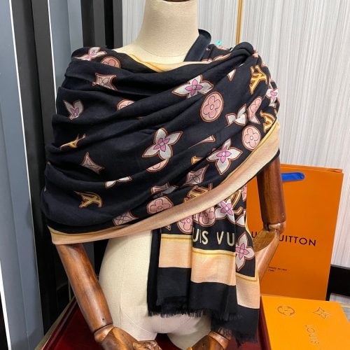 LL scarf