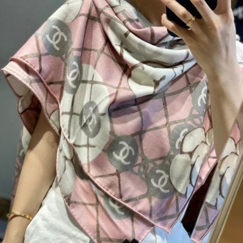 CH scarf