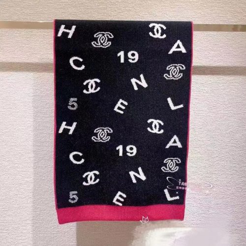 CH scarf