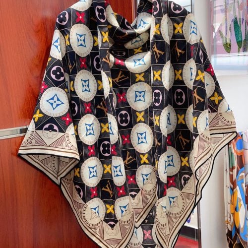 LL scarf