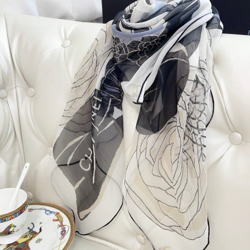 CH scarf
