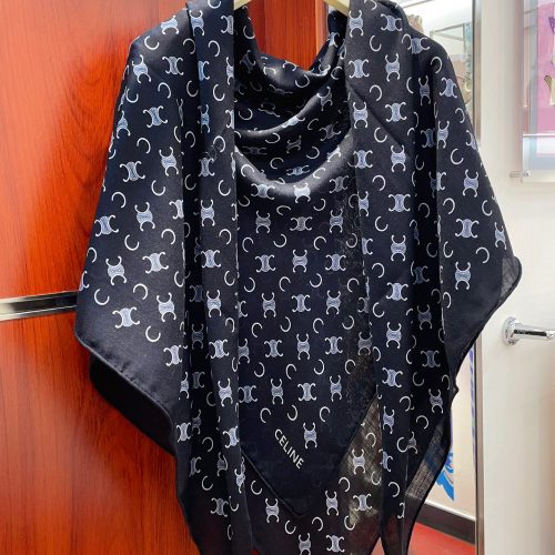 CE scarf