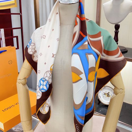 LL scarf