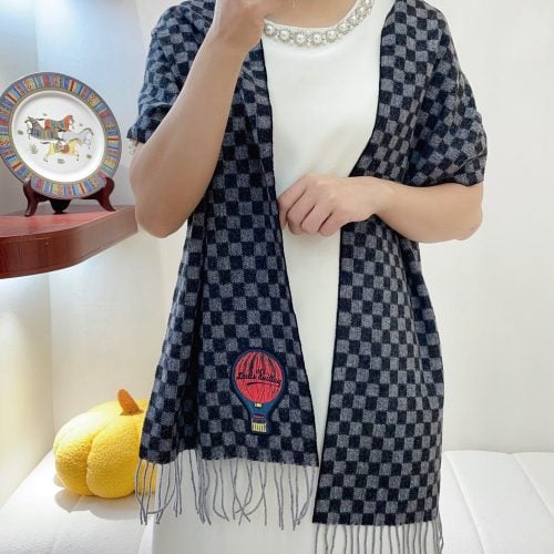 LL scarf