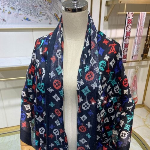 LL scarf