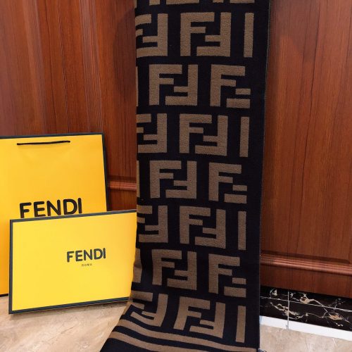 FF scarf
