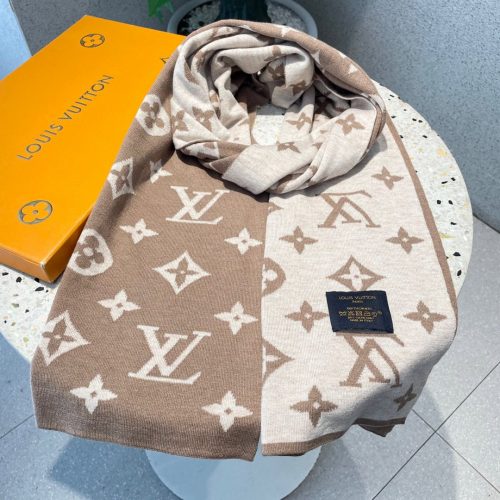 LL scarf