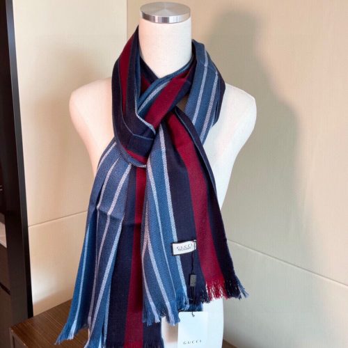 GG scarf