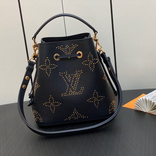 N é ONO É BB handbag
