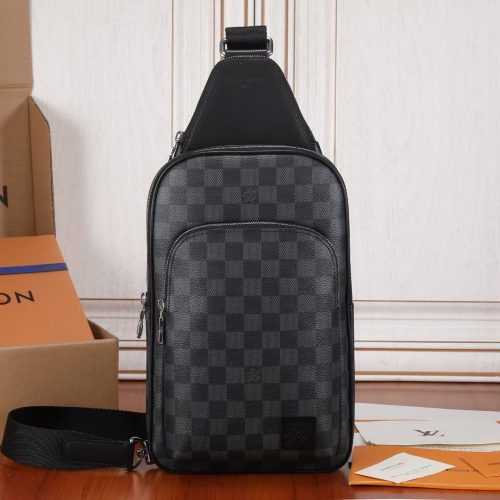 AVENUE shoulder bag