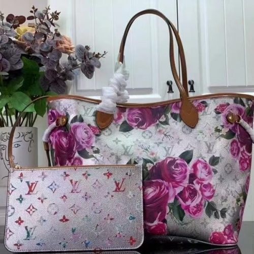Fashionable leather bag for women