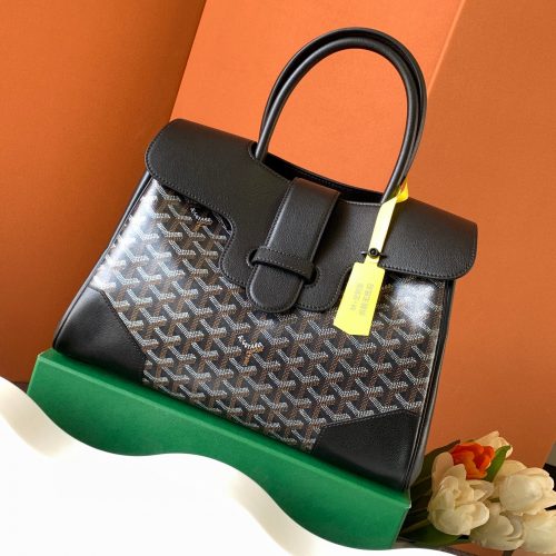 Tote for large capacity carry