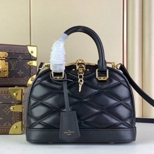 Alma BB Shell Handbag