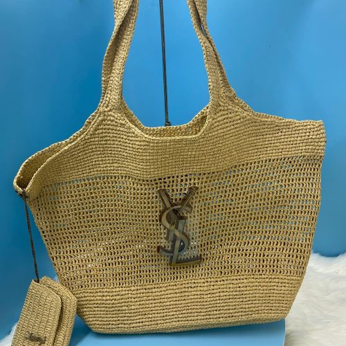 Maxi Totraffe Grass Handbag for relaxed shoulder carry