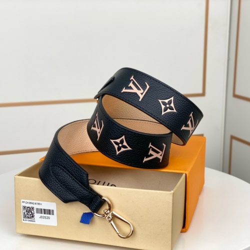 Long shoulder strap