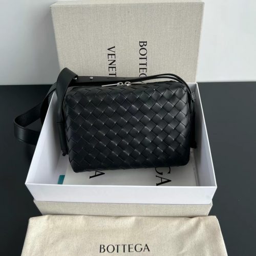 Loop camera bag