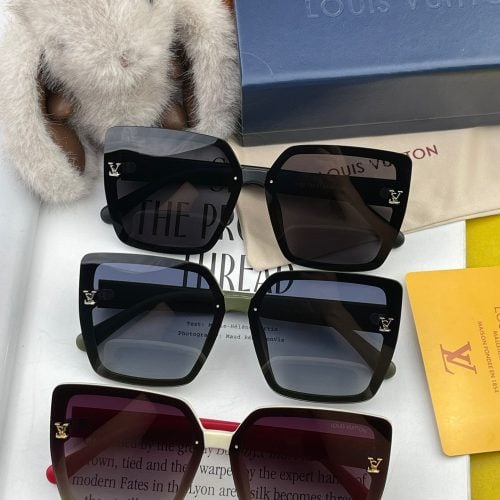 eyeglasses