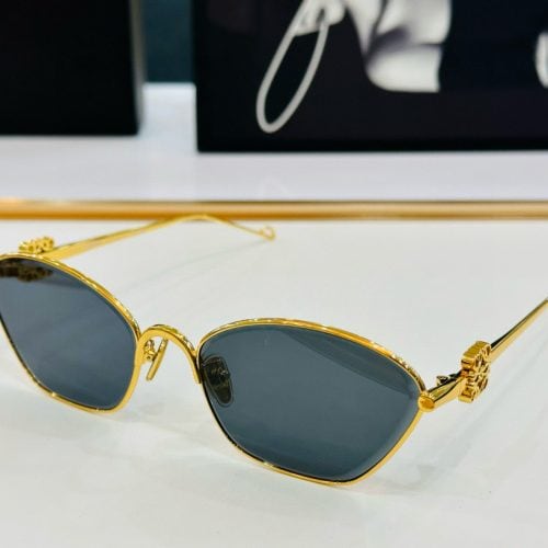 eyeglasses