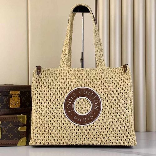 ONTHEGO Medium Handbag