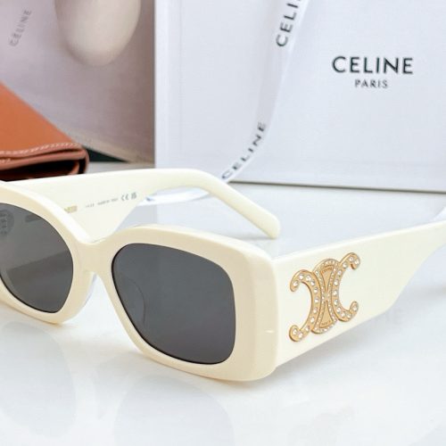 eyeglasses