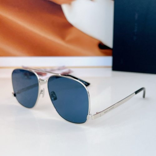 eyeglasses