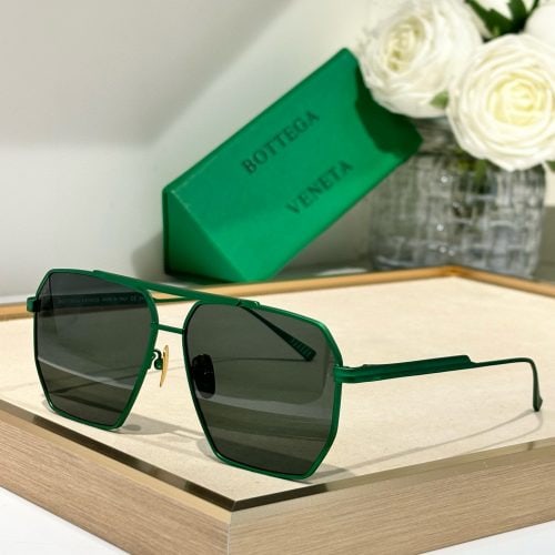 eyeglasses