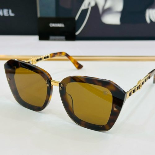 eyeglasses