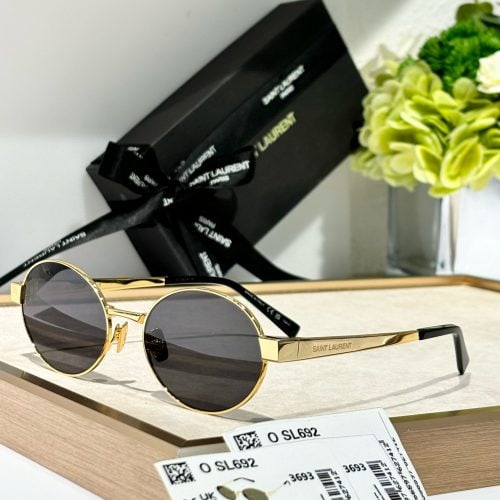 eyeglasses