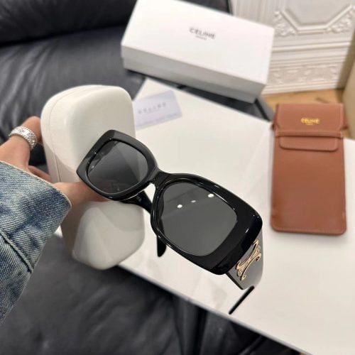 eyeglasses