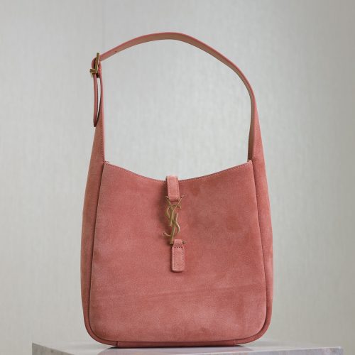 Underarm Bag for relaxed shoulder carry