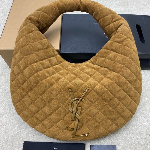 Baby Suede Handbag for relaxed shoulder carry