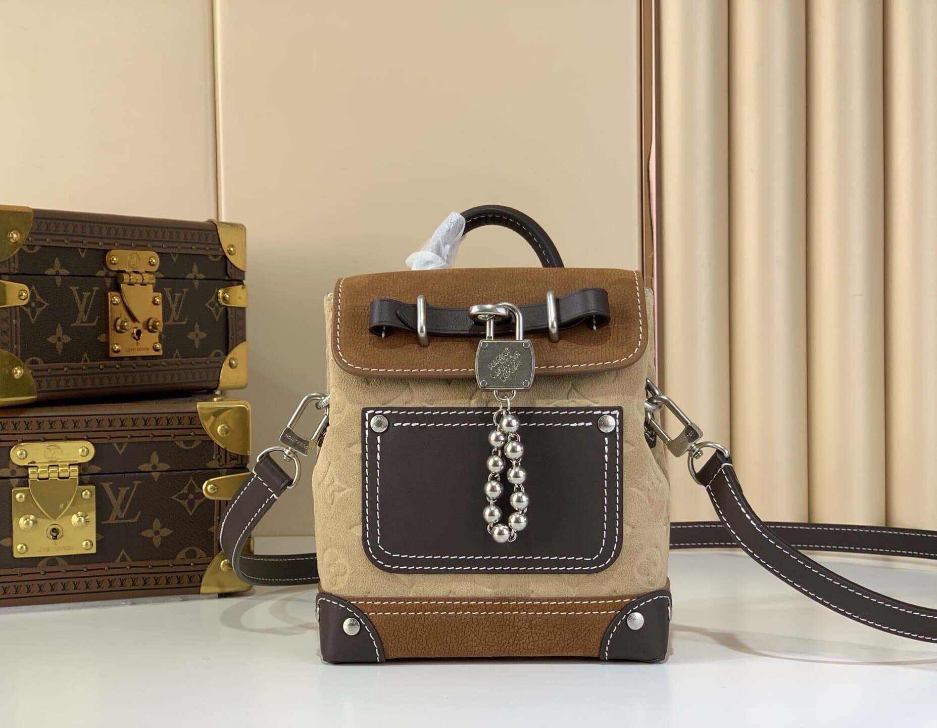 Everyday Bags in the USA and Europe: Key Differences in Style, Size, and Daily Use