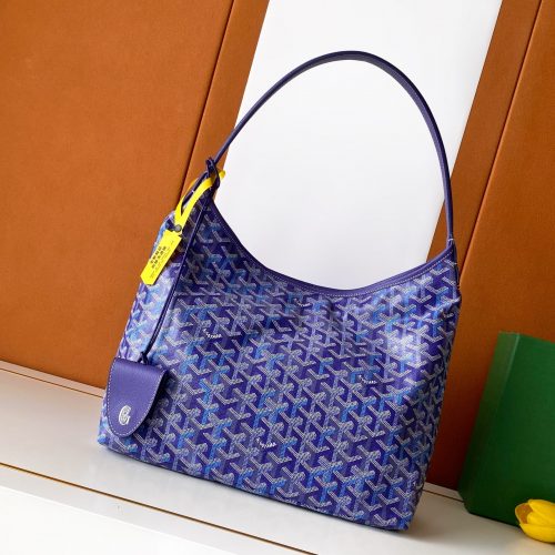 Large Canvas Hobo Shoulder Bag for relaxed shoulder carry